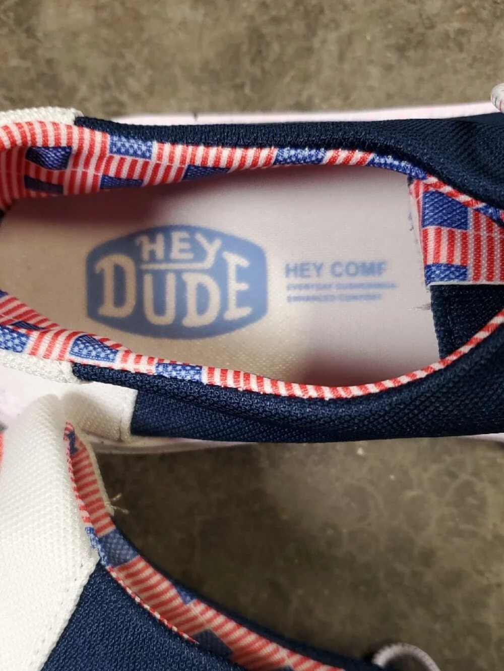 Hey Dude Men’s Wally Hey Comf Patriotic Flag Red White & Blue Boat Shoes Size 41